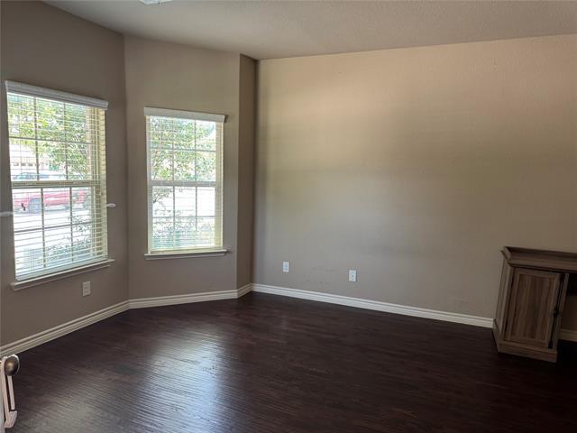 Foto del edificio - 2116 Megan Creek Dr