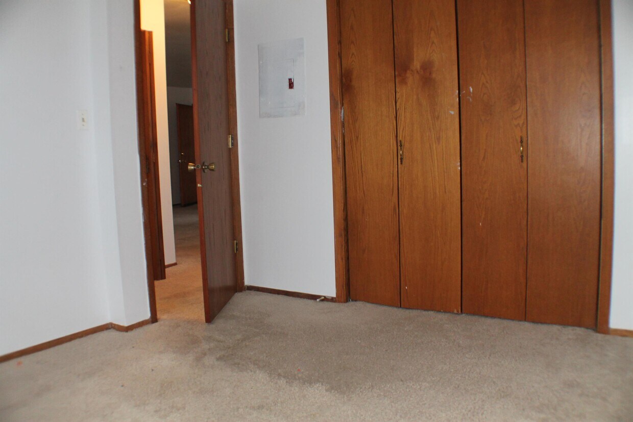 2902 31st St Unit 1, Zion, IL 60099 Room for Rent in Zion, IL