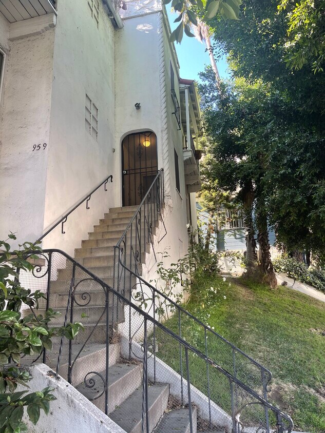 Foto principal - 959 Gayley Ave