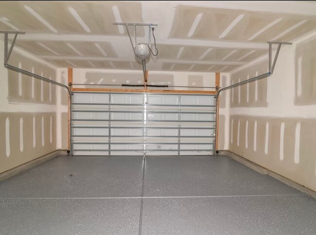 Building Photo - 10502 Atkins Ridge Dr