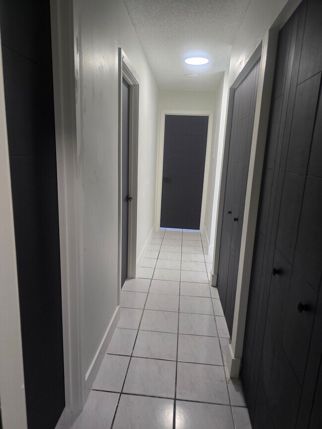 Building Photo - 13201 SW 17th Ln