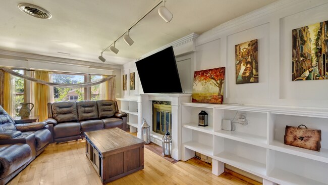 Foto del edificio - 4848 Harnew Rd S