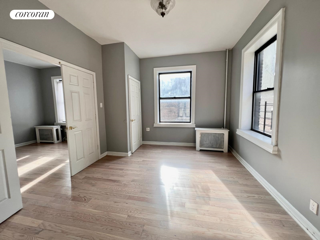 Building Photo - 418 W 130th St