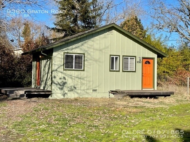Primary Photo - Cute Studio with Country Charm