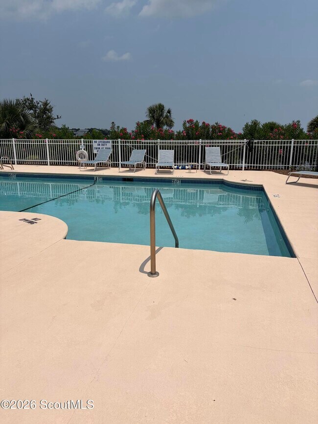 Foto del edificio - 206 N Windward Dr