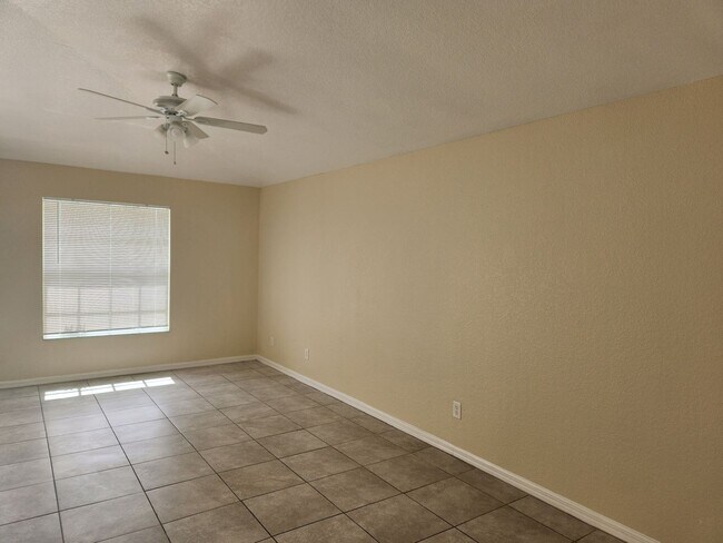 Foto del edificio - 2906 Nora Ave N