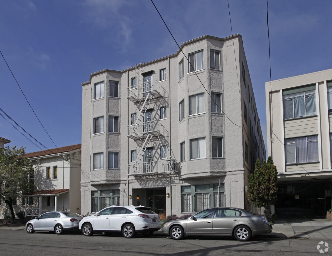 Primary Photo - Third Avenue Apartments