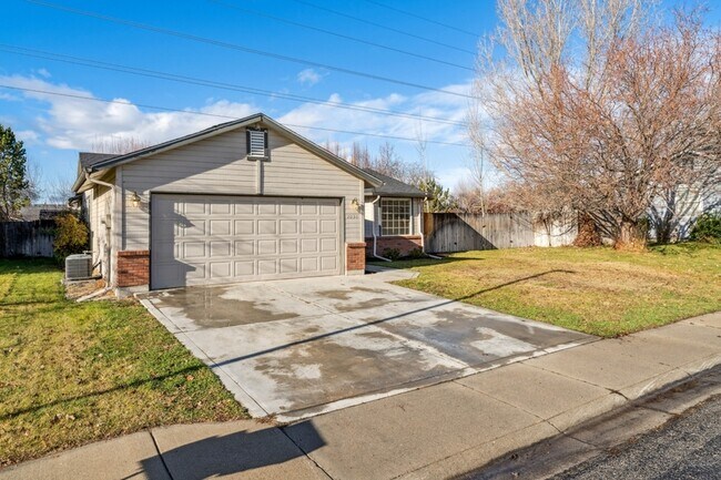 Foto del edificio - 2036 E Oakridge Ct