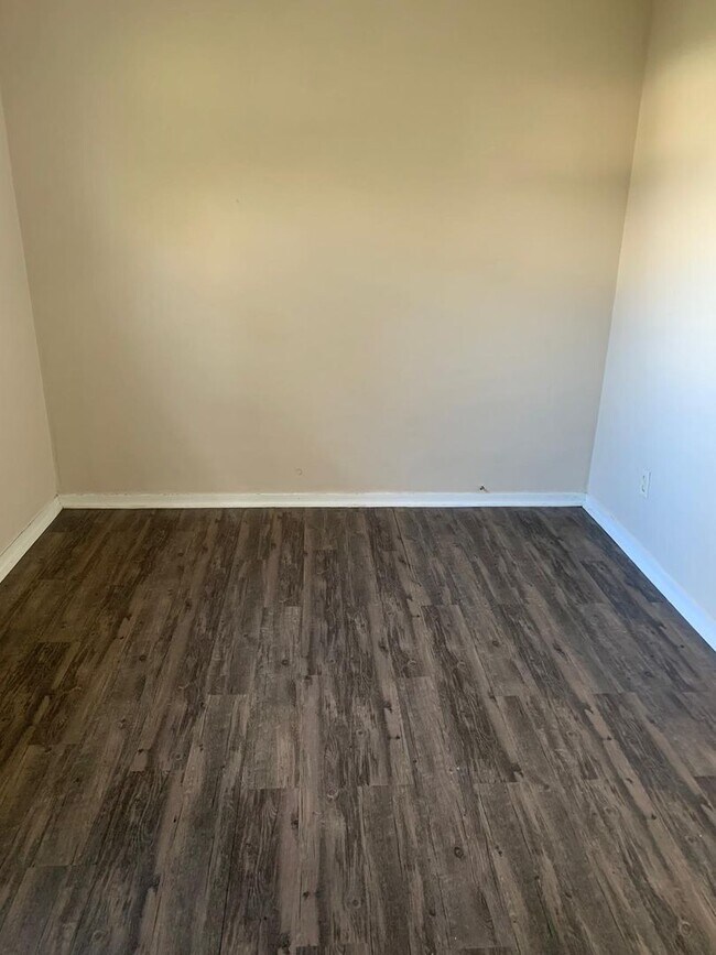 Foto del edificio - 1709 S Warren St