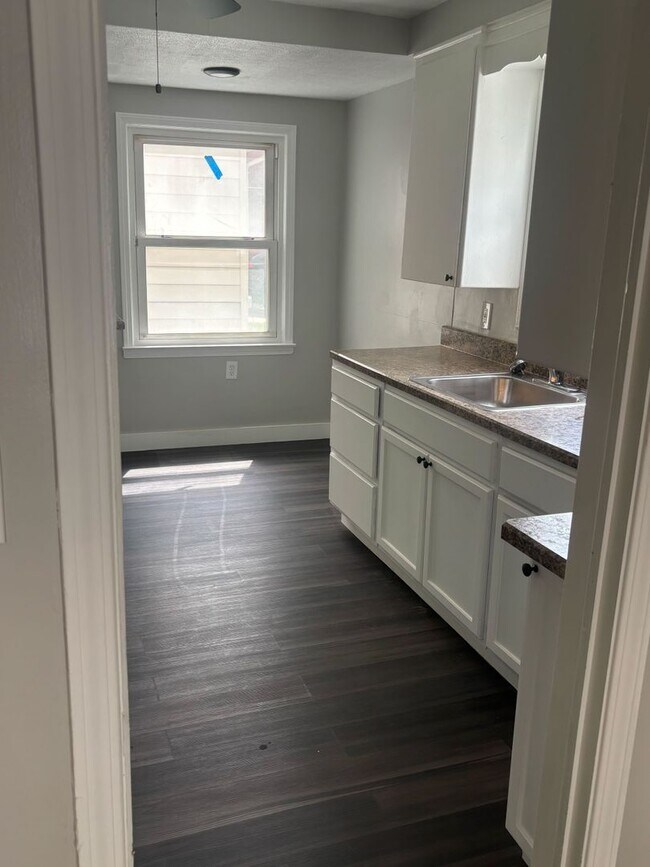 Building Photo - Shaker Heights Newly Renovated 3BR Home | Hardwood Floors | $2099.00/mo