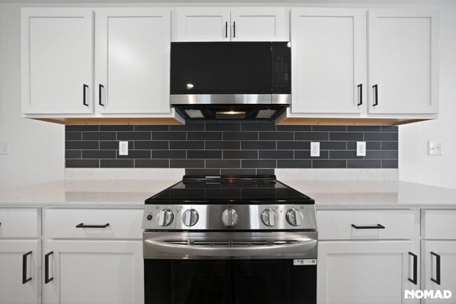 Foto del edificio - 2401 Brookville Dr