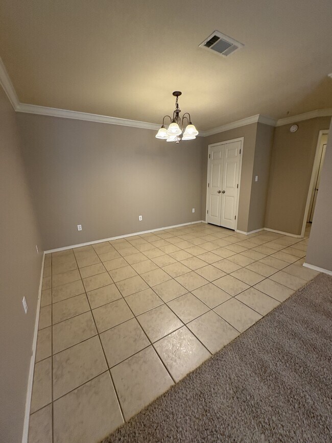 Foto del edificio - 2823 Fairway Hamlet Ct