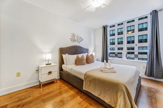 Photo du bâtiment - 265 Wellington St W