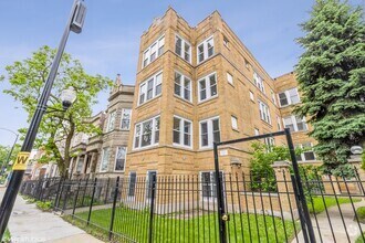 Building Photo - 1852 S Central Park Ave