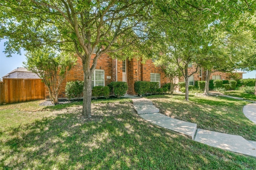 Primary Photo - 9121 Portage Ln