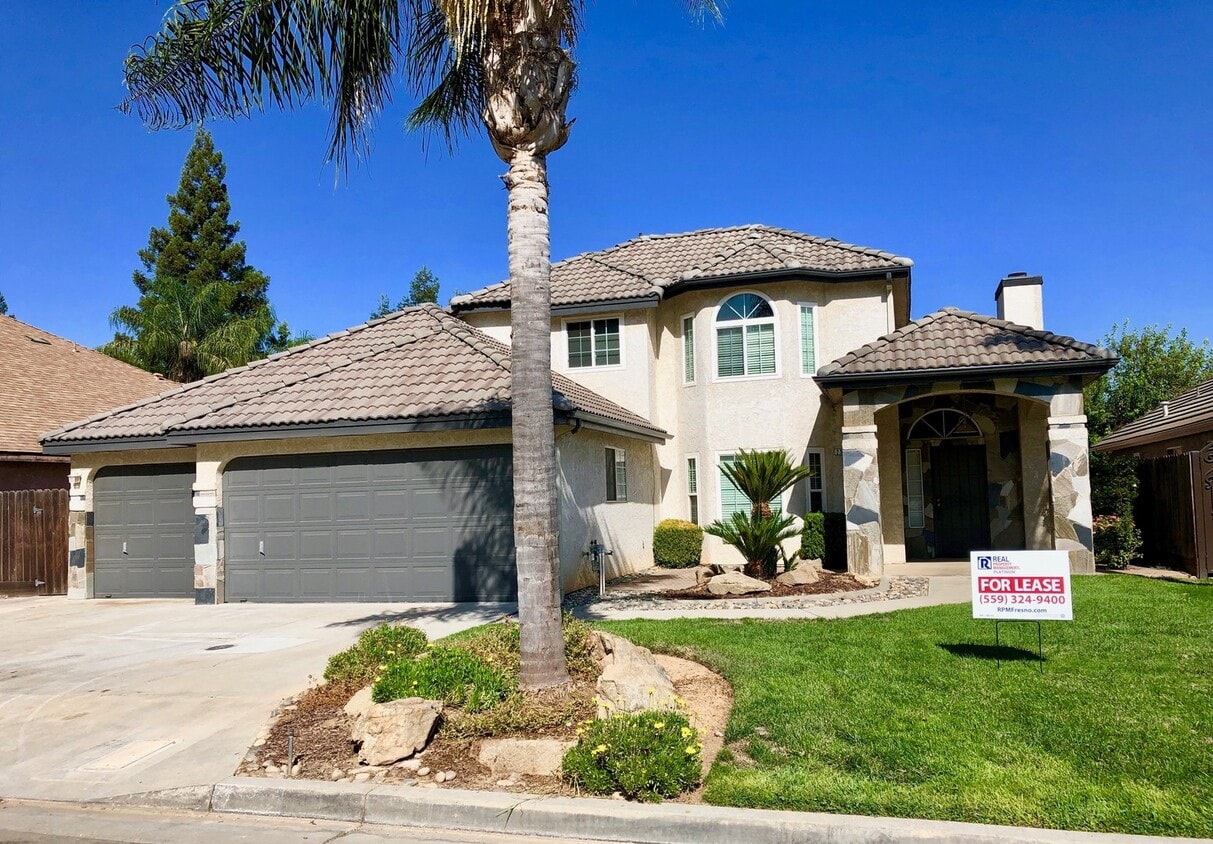 Primary Photo - $2,950 Alluvial & Cedar, 4 Bedroom - N. Wo...