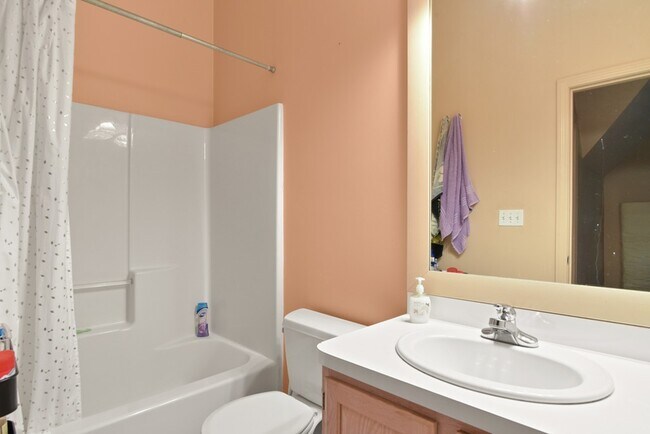 Foto del edificio - 214 Parker Hill Ave