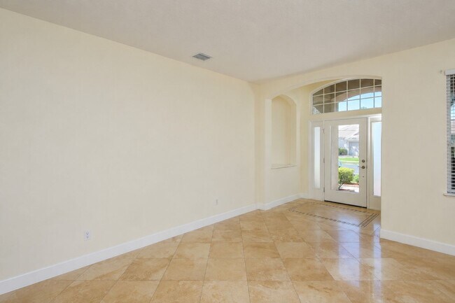 Foto del edificio - 6945 74th St Cir E