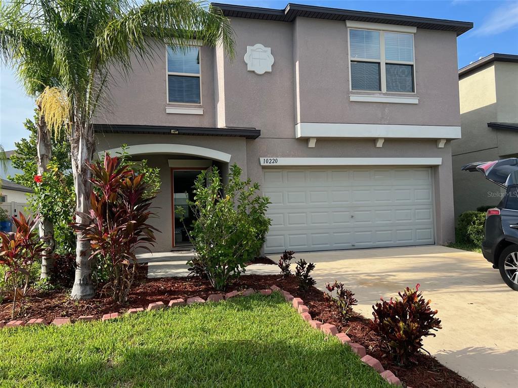 Foto principal - 10220 Happy Heart Ave