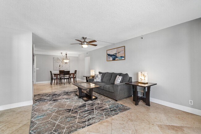Building Photo - 4511 S Ocean Blvd