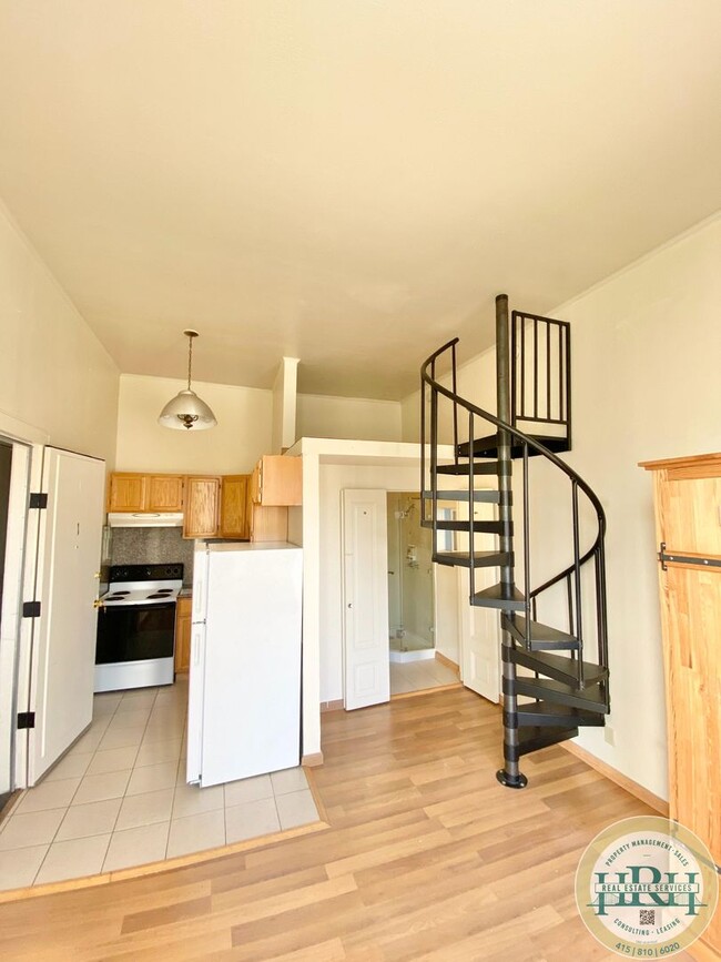 Foto del edificio - 818-820 Treat Avenue