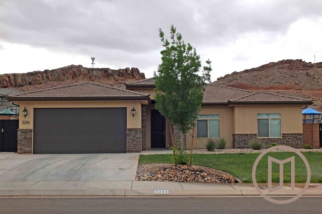 Building Photo - Beautiful home in Little Valley