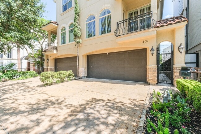 Building Photo - 407 W Bell St