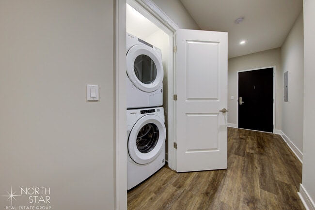 Foto del edificio - 3845 N Broadway St