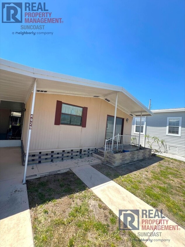 Photo - 4929 Sea Island Ave-