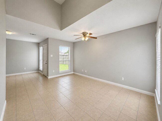 Foto del edificio - 432-434 Chestnut Lane