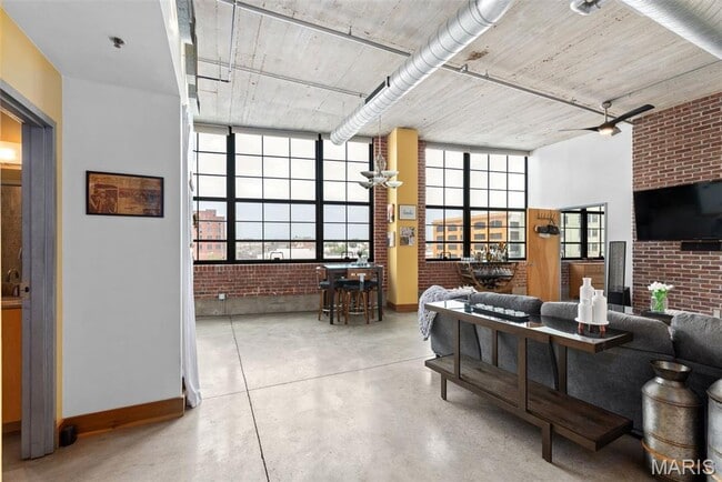 Foto del edificio - 2323 Locust St