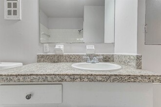 Building Photo - 7302 England St