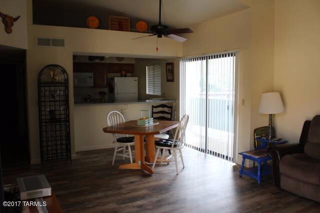 Building Photo - 2166 N Pantano Rd