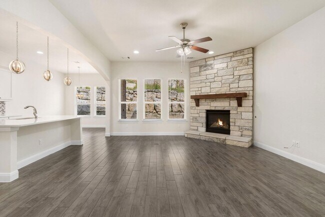 Foto del edificio - 2304 Arroyo Grande