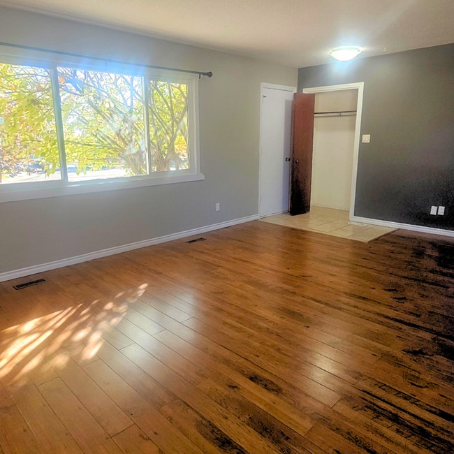 Building Photo - 10904-1093A 93a St