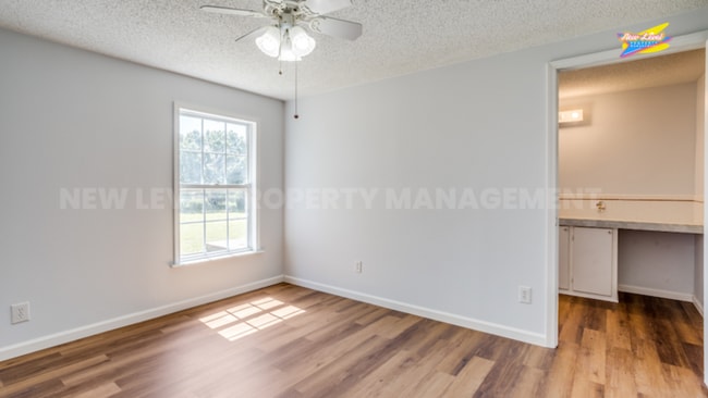 Building Photo - 15533 US-77