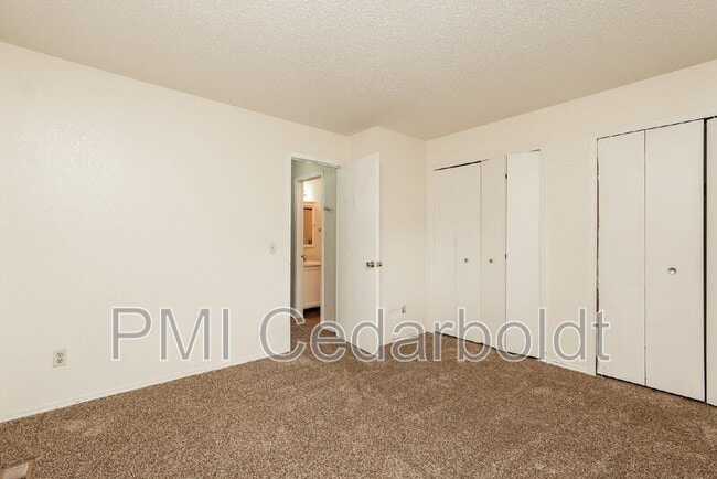 Building Photo - 2112 Boston Terrace