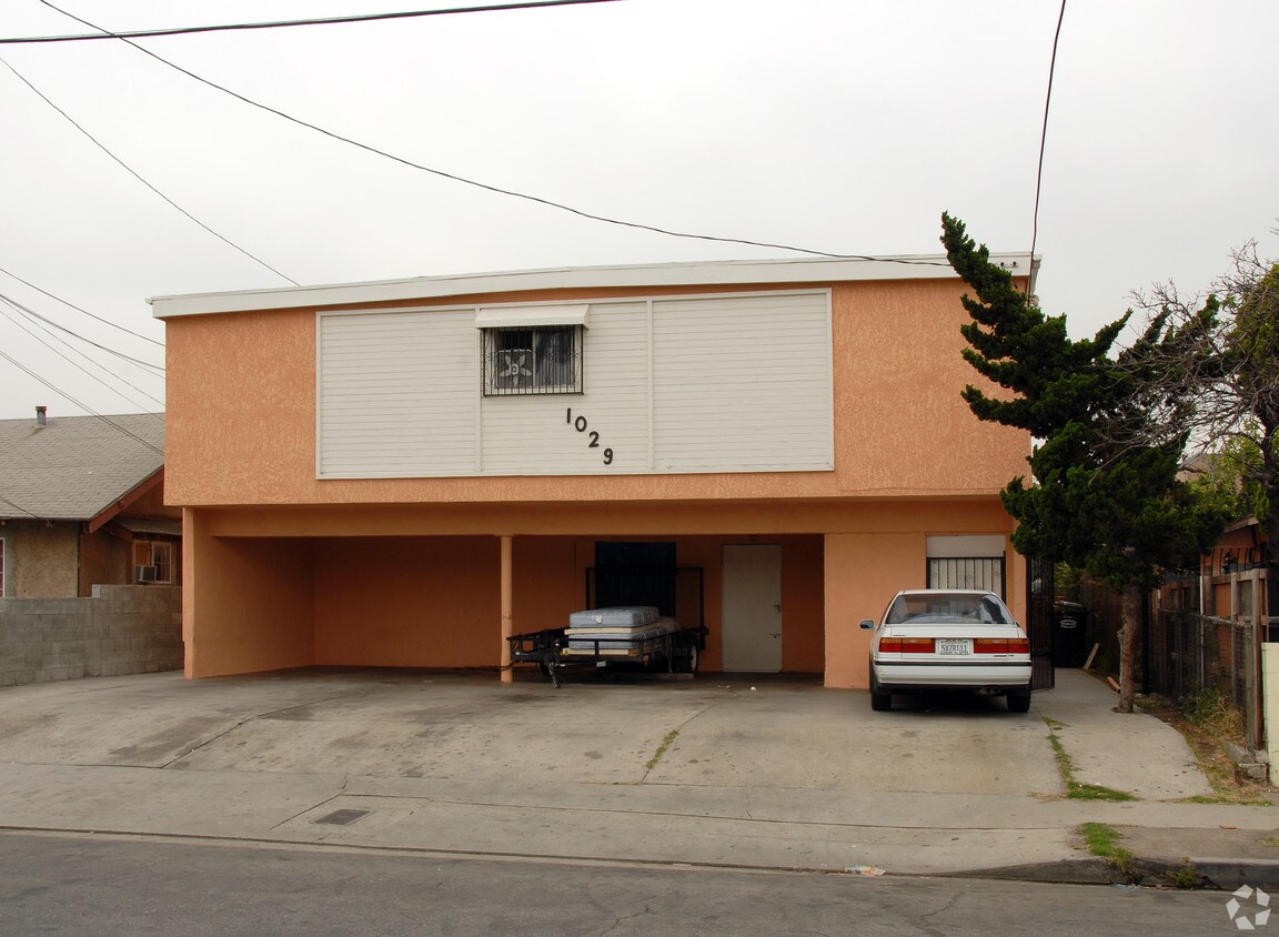 Before Exterior PaintPrimary Photo - 1029 S Record Ave