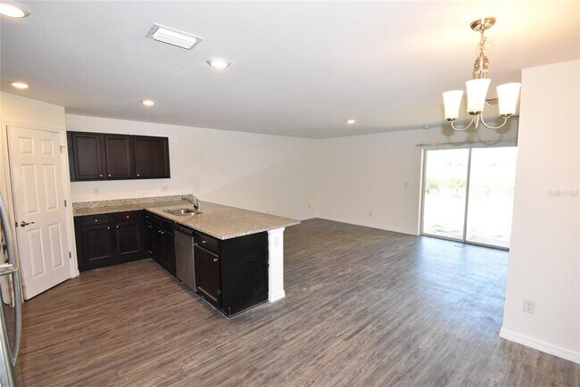 Foto del edificio - 1185 Highlands Rd