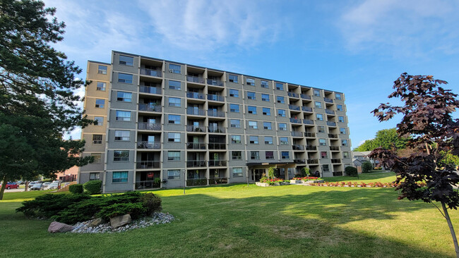 Building Photo - Newcourt Fields I & II