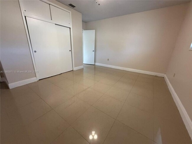 Building Photo - 3 bedroom in Miramar FL 33023