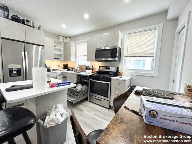 Building Photo - 23 Mount Vernon St