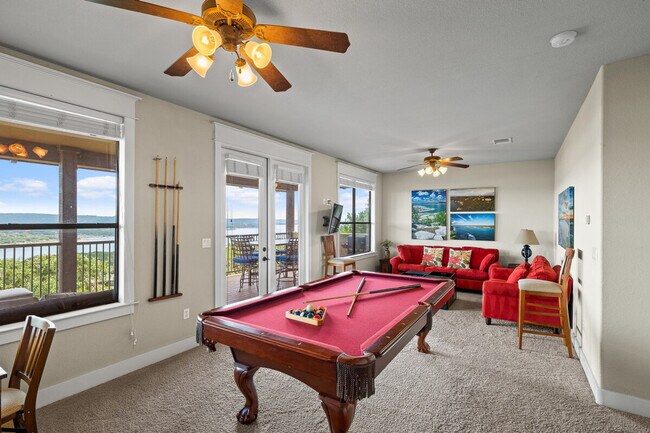 Foto del edificio - 18024 Edgewood Way