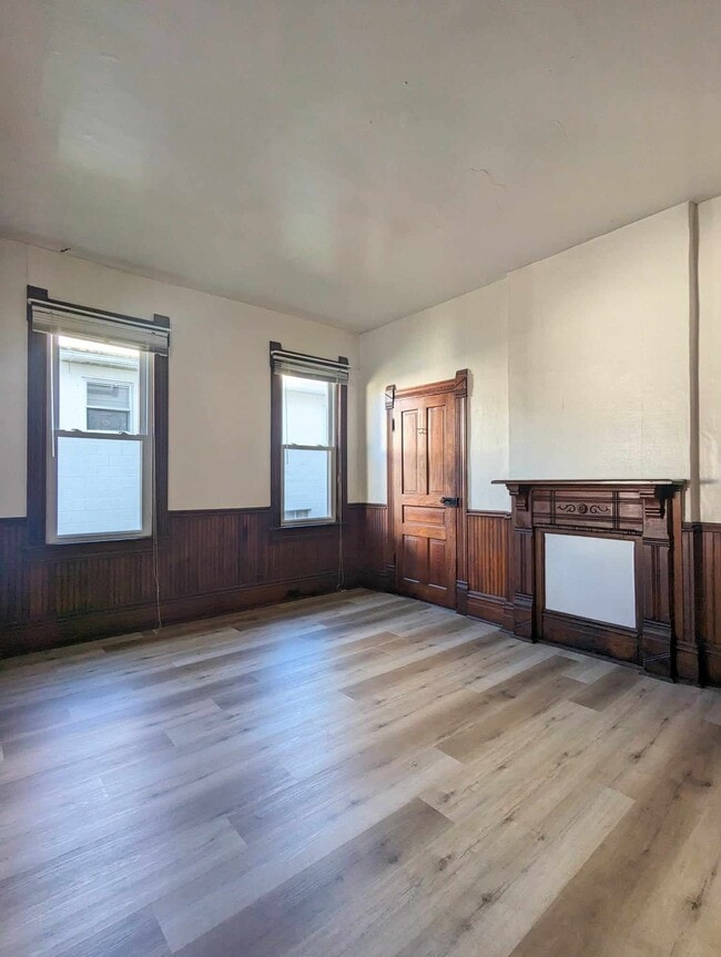 Building Photo - 315 N Richard St