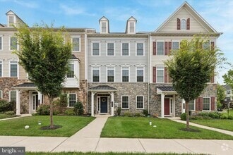 Building Photo - 409 Atwater Dr