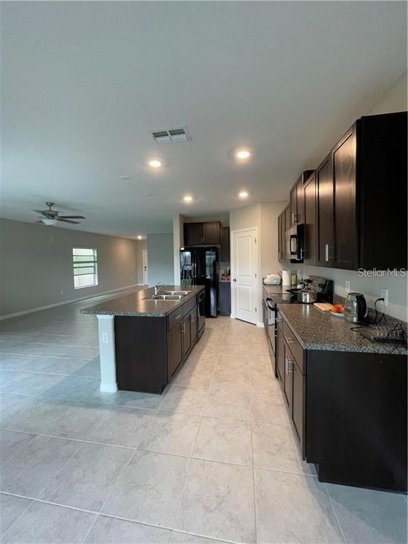 Building Photo - 7013 Samuel Ivy Dr