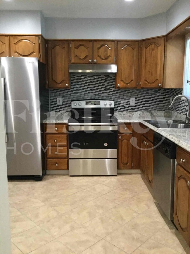 Building Photo - 8894 Raven Dr
