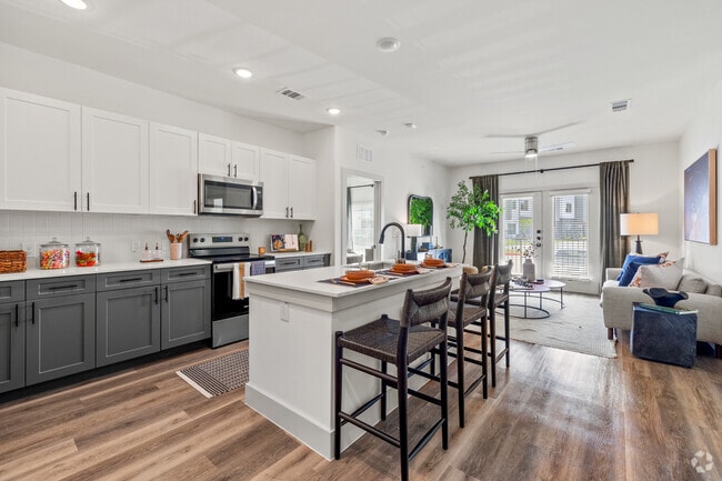 2BR, 2BA - 1,048SF - Kitchen - Enclave Creedmoor