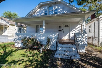 Building Photo - 925 W Evelyn Ave Building Photo - 925 W Evelyn Ave