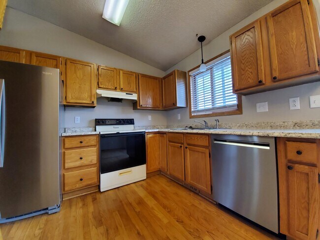 Foto del edificio - 3828 9th Ave SW